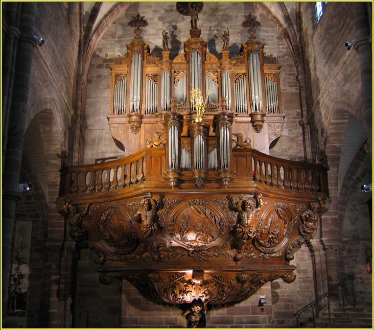 Le grand orgue de la basilique de Luxeuil /ABB24/ photo AASC