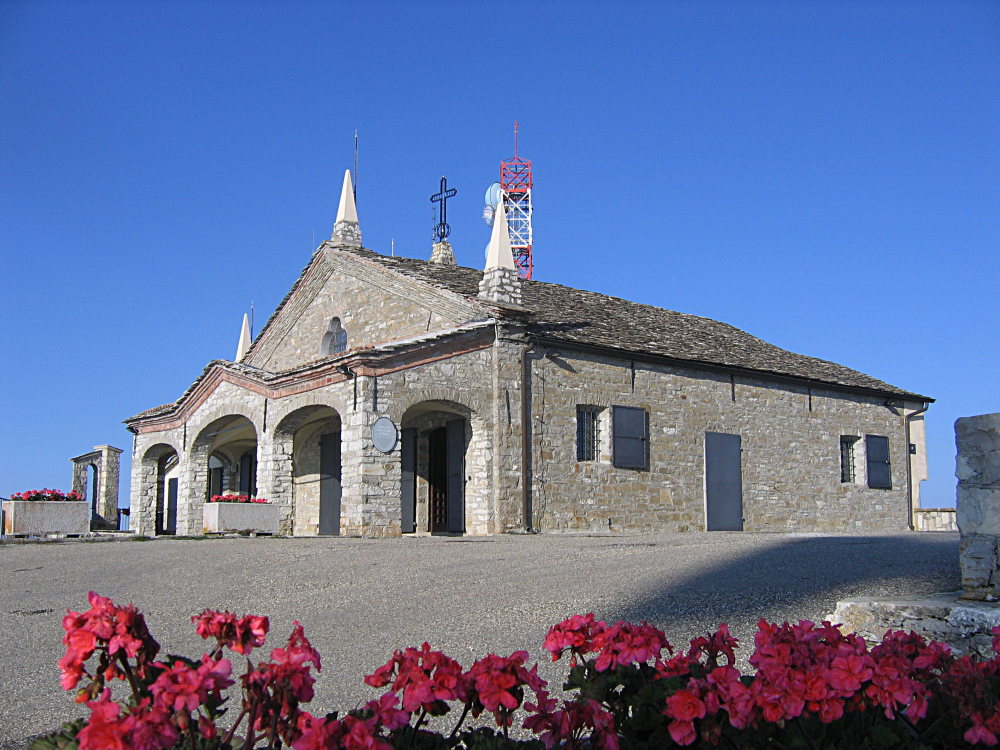 Chapelle de la Vierge Marie au Mont Penice 